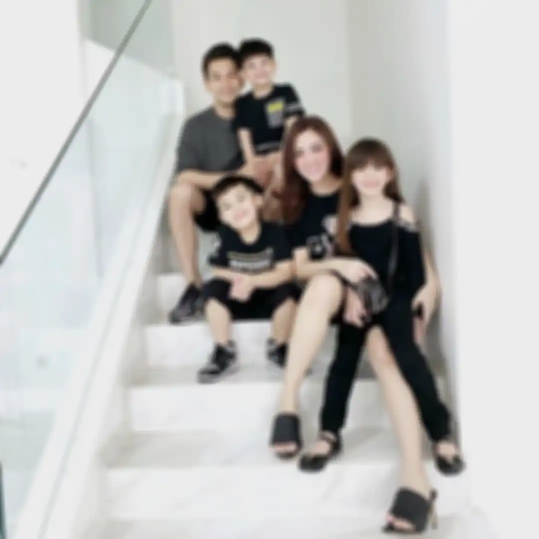 Paman Jonathan Frizzy, Benny Simanjuntak ternyata sengaja mengunggah foto Dhena Devanka menghajar Ijonk di akun Instagram pribadinya