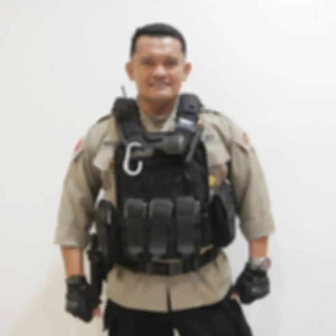Video viral Aipda Ambarita memeriksa handphone warga saat patroli berbuntut panjang. Aipda Ambarita kini terancam sanksi dari Polri.