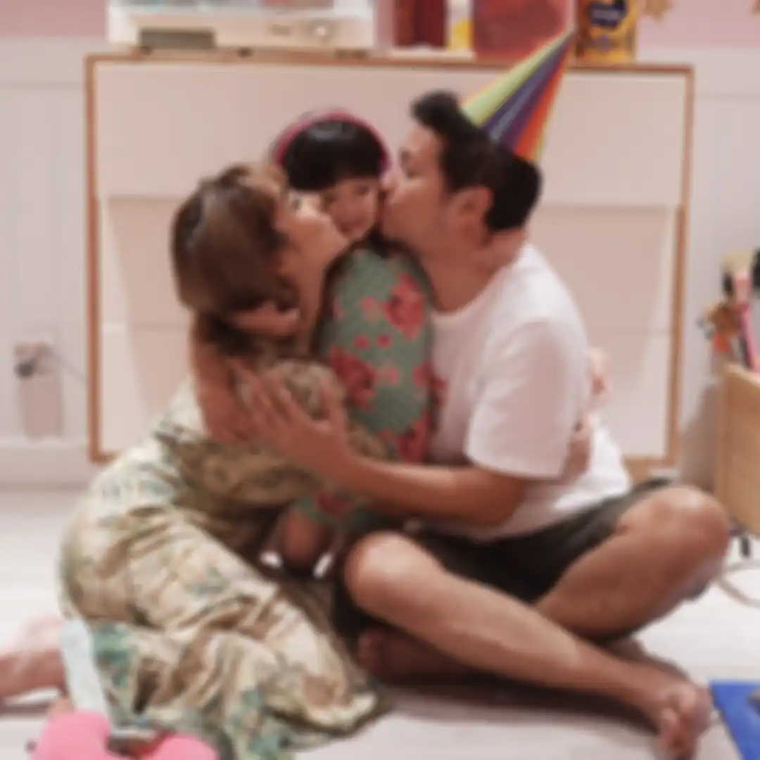 Beragam respons netizen terlontar. Foto Gisel merayakan ulang tahun bareng Gading Marten dan Gempi ramai komentar. 