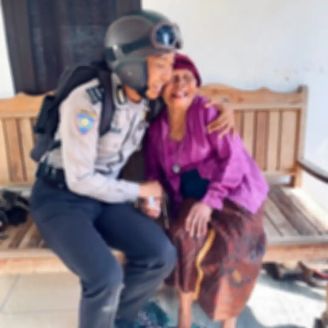 Melihat foto duka Mbah Minto, akun Instagram Ucup Klaten dibanjiri ungkapan bela sungkawa. Netizen penasaran sakit Mbah Minto.