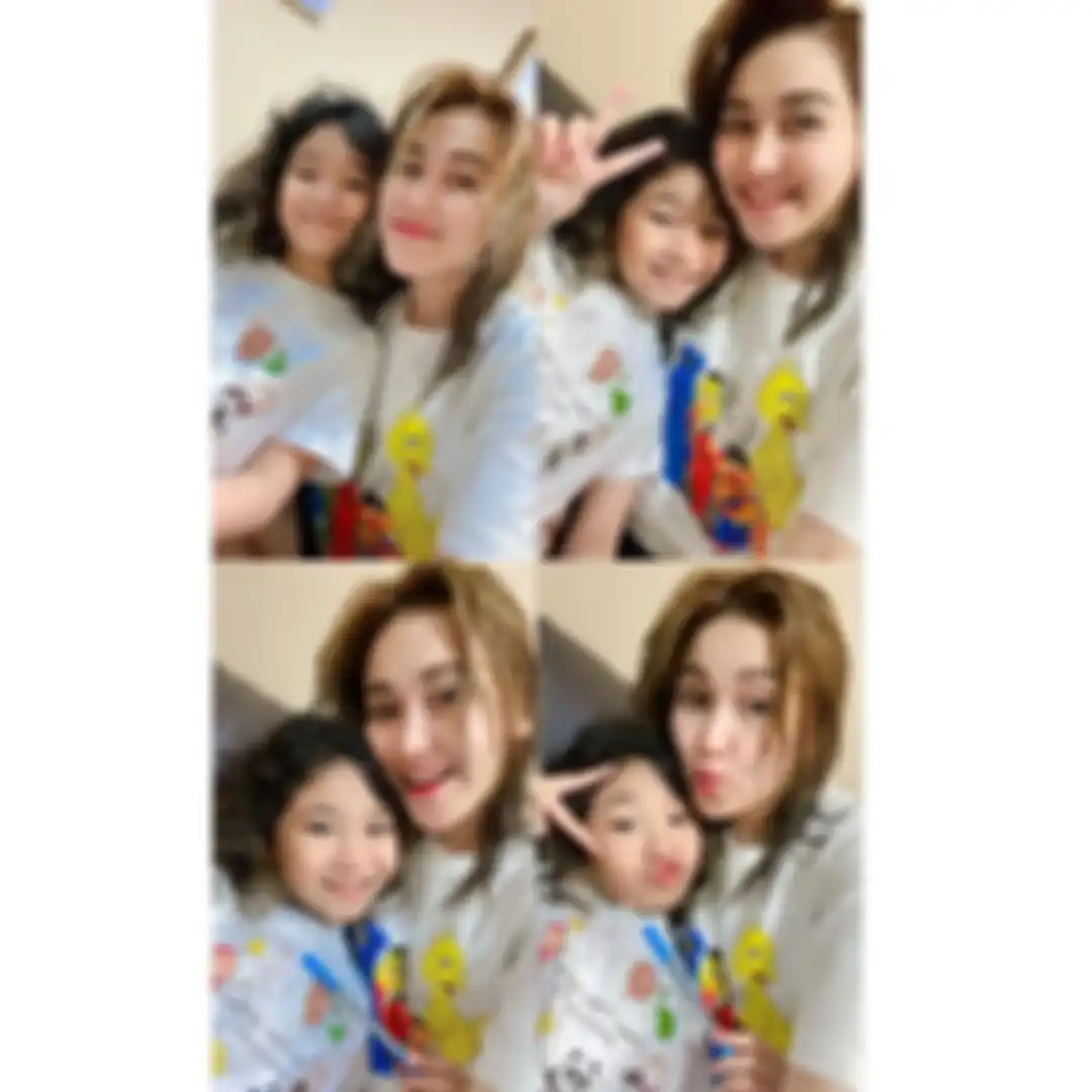 Anak Ayu Ting Ting Bilqis membuat netizen heboh. Penampilan terkininya menjadi sorotan. Netizen ungkit aib sosok ini di foto Bilqis. 