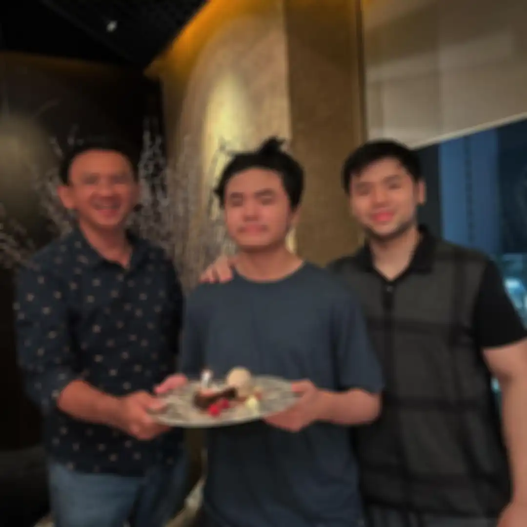Anak Ahok memberi jawaban mengejutkan saat dijodohkan dengan Tina Toon. Nicholas Sean membeberkan rencana kehidupannya. 