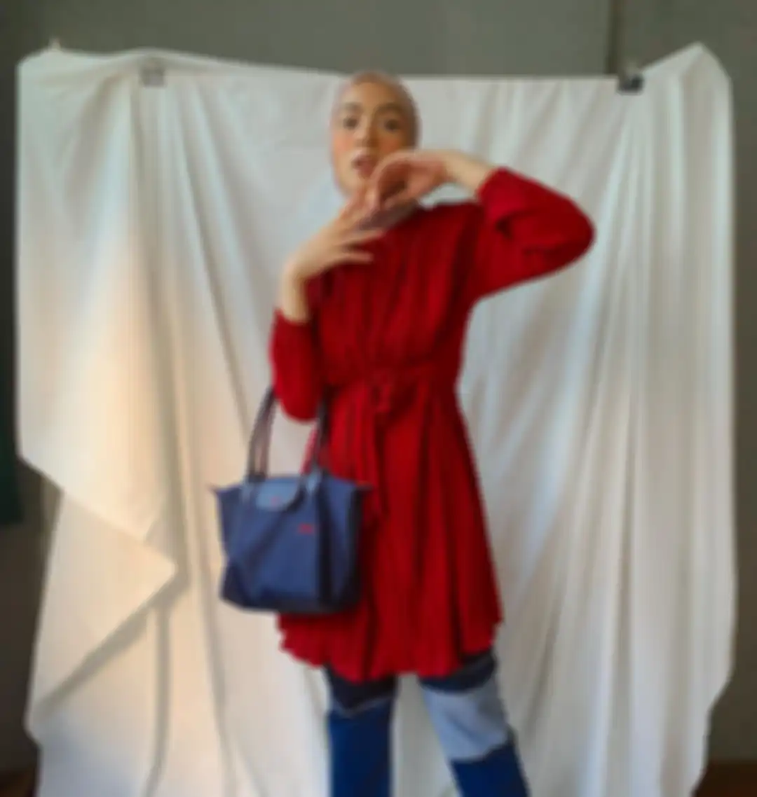 Tunik hijab simpel & santai ala Bella Attamimi