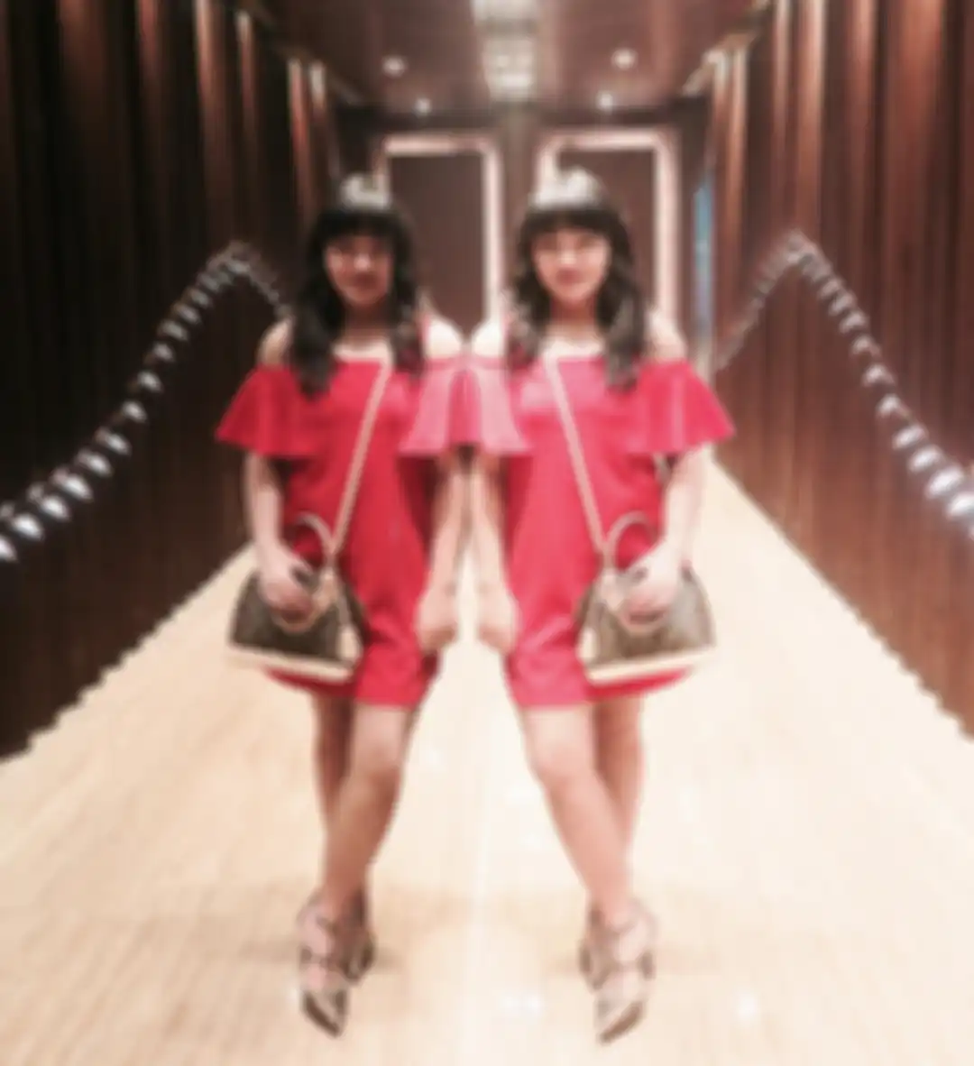 OOTD Amel Carla kenakan tas Louis Vuitton