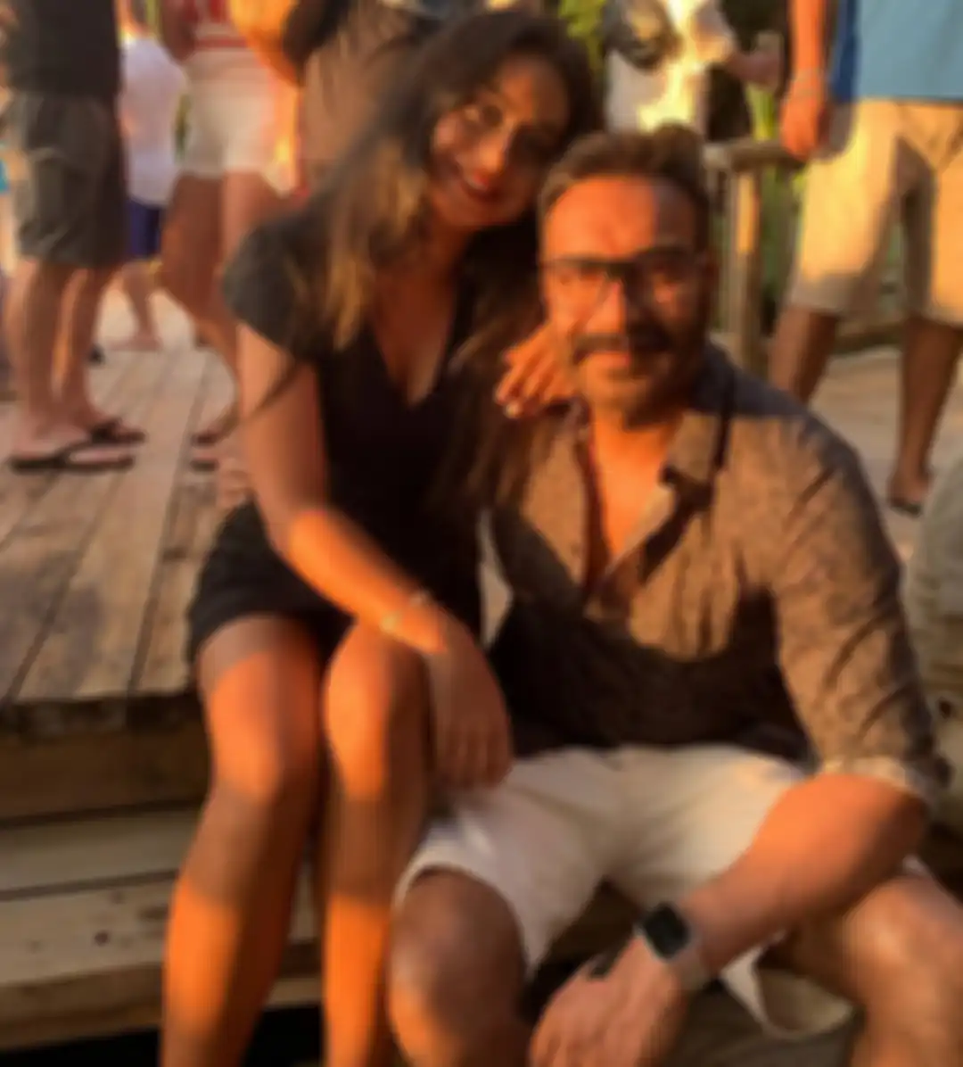 Putri Kajol, Nysa Devgan dan ayahnya, Ajay Devgan