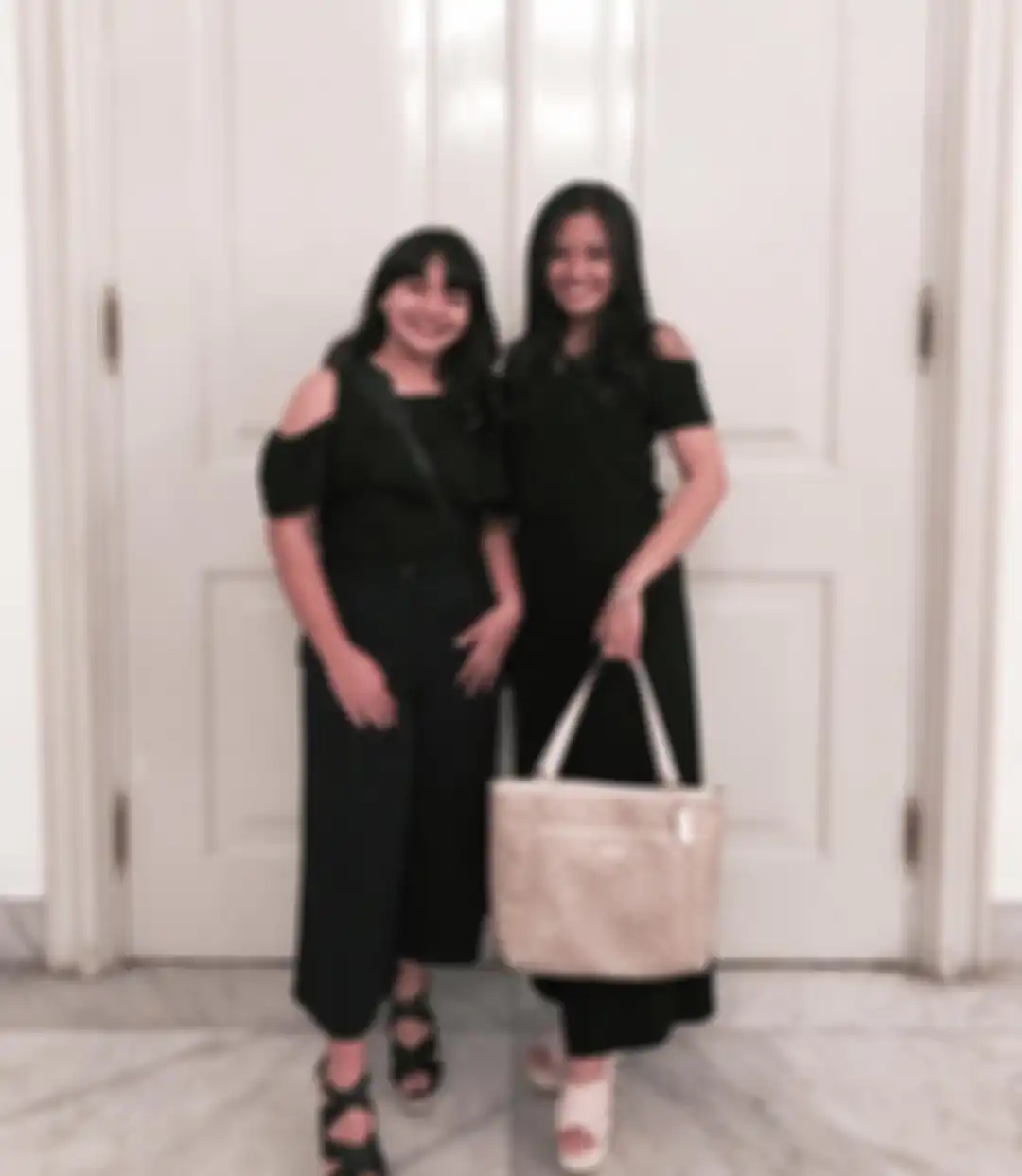 Fashion kompak Amel Carla dan Lintang