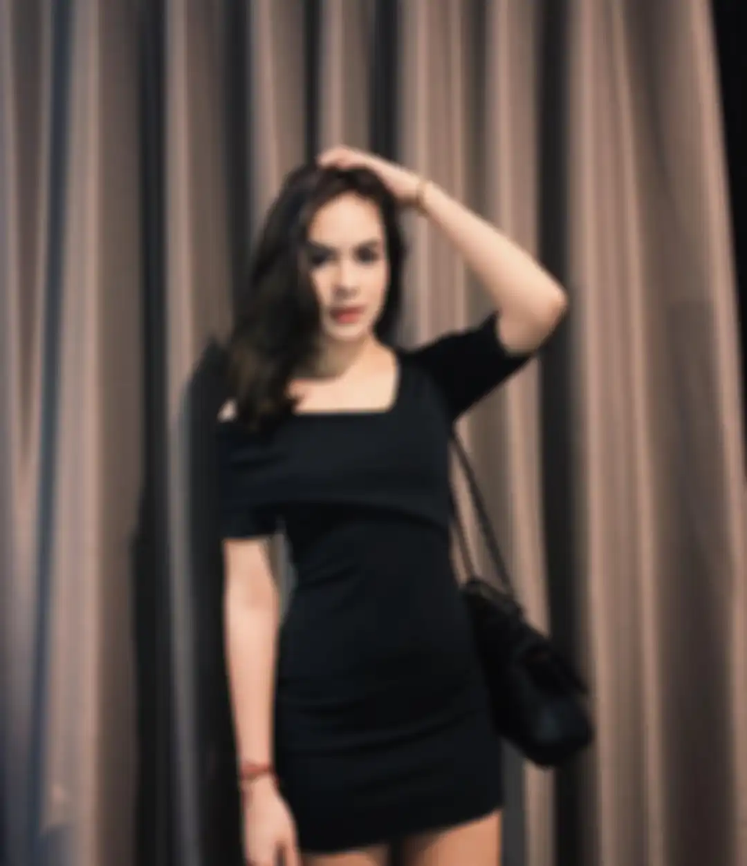 Outfit kondangan ala Steffi Zamora