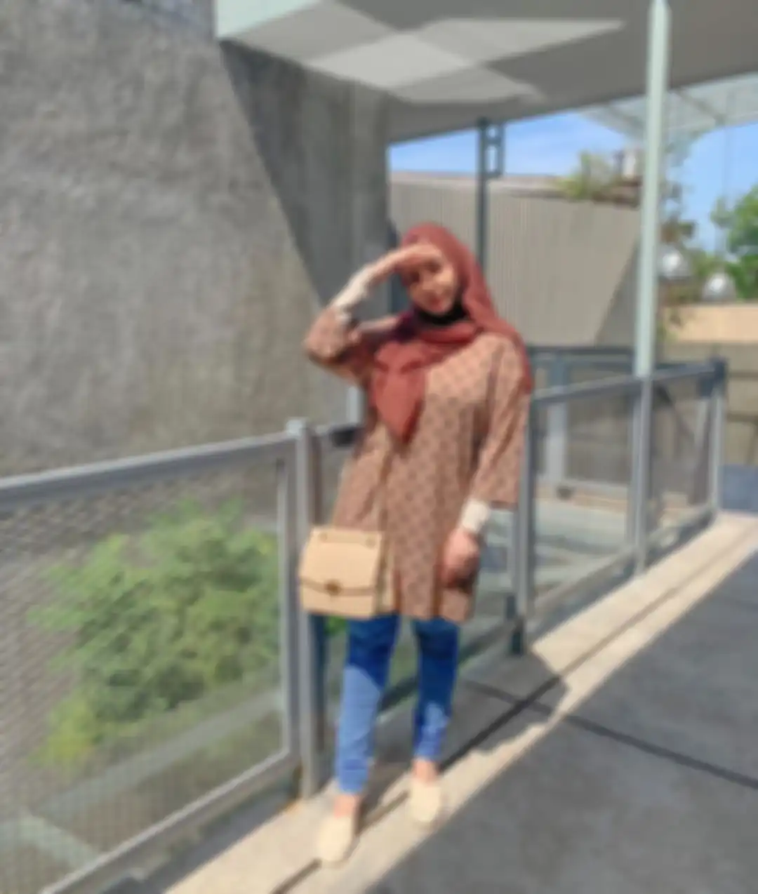 Inspirasi tunik hijab ala Nabla Bella