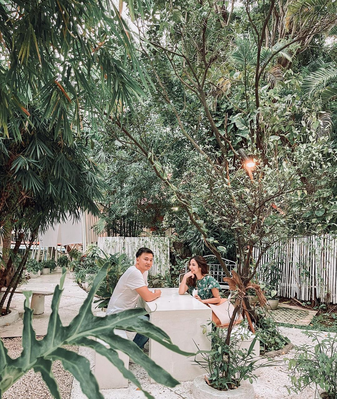 Wijin makin sering menggunggah foto Gisel di akun Instagram pribadinya. Ternyata pundi-pundi Wijin makin menggunung karena ibunda Gempi.
