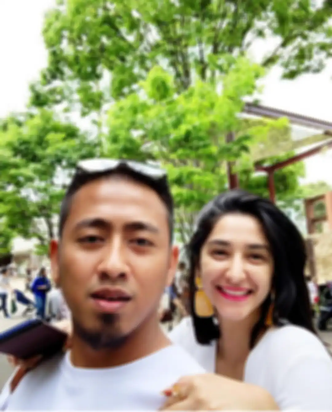Fanny Ghassani dan sang suami, Erwan Agustian Priyambudi