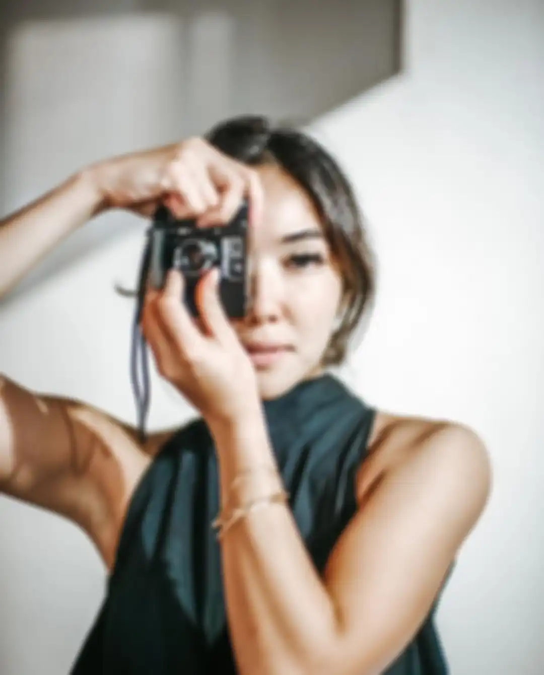 Gading Marten bikin syok netizen usai memberikan komentar di foto terkini mantan istrinya, Gisel. Netizen sampai kagum. 