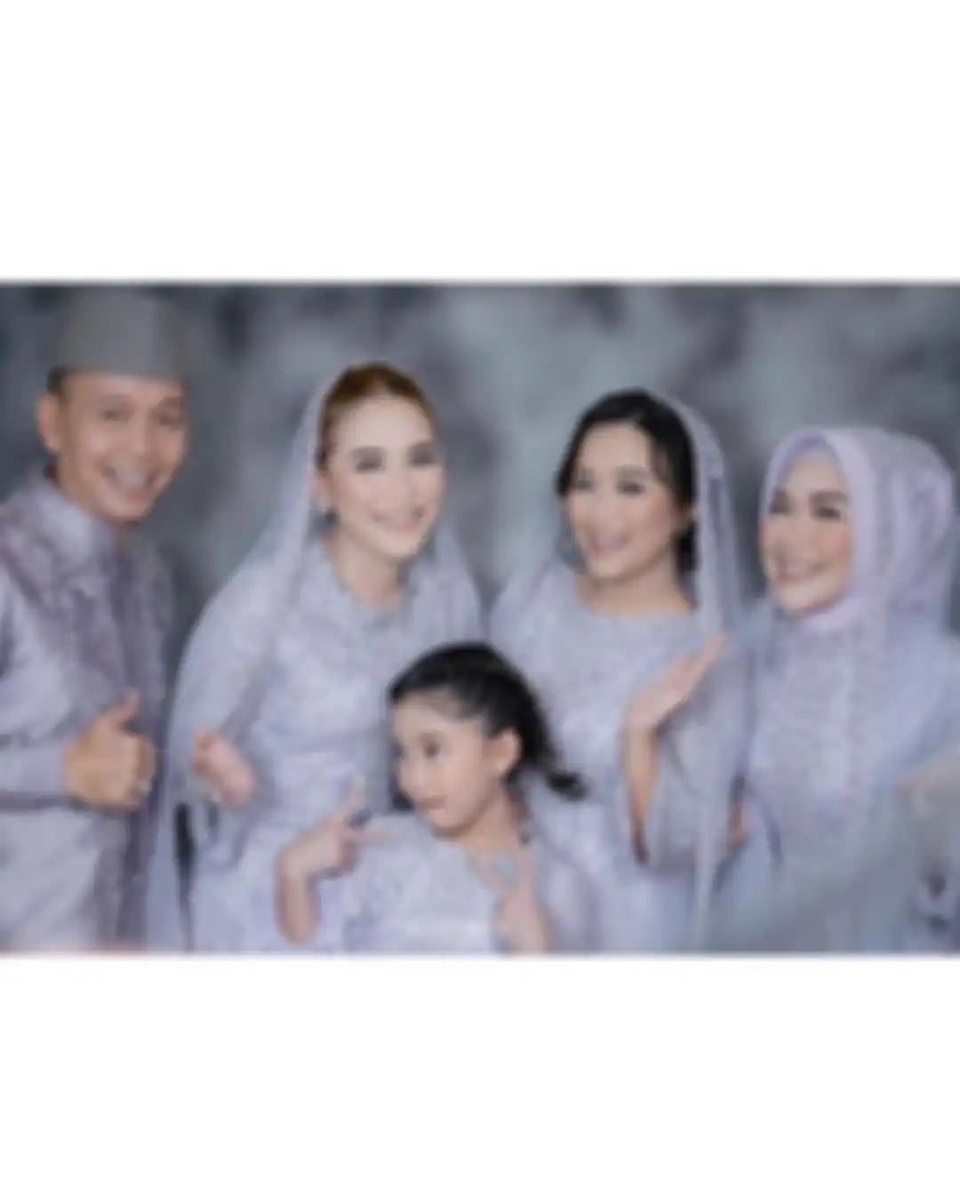 Anak Ayu Ting Ting Bilqis membuat netizen heboh. Penampilan terkininya menjadi sorotan. Netizen ungkit aib sosok ini di foto Bilqis. 