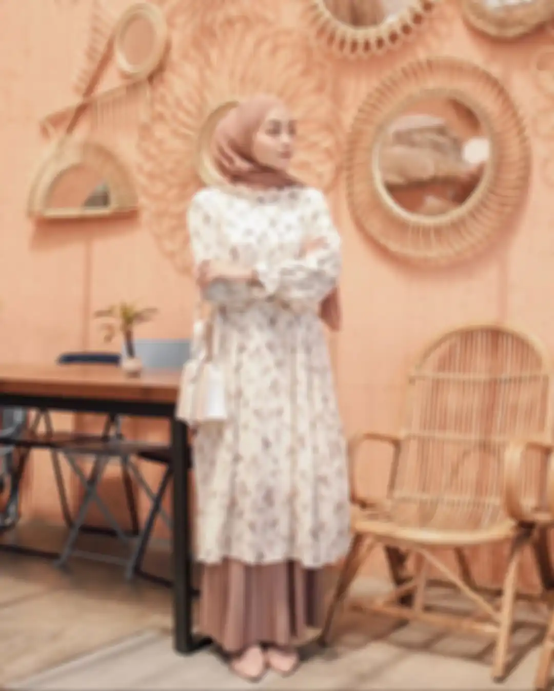 OOTD hijab floral ala selebgram Meirani Amalia