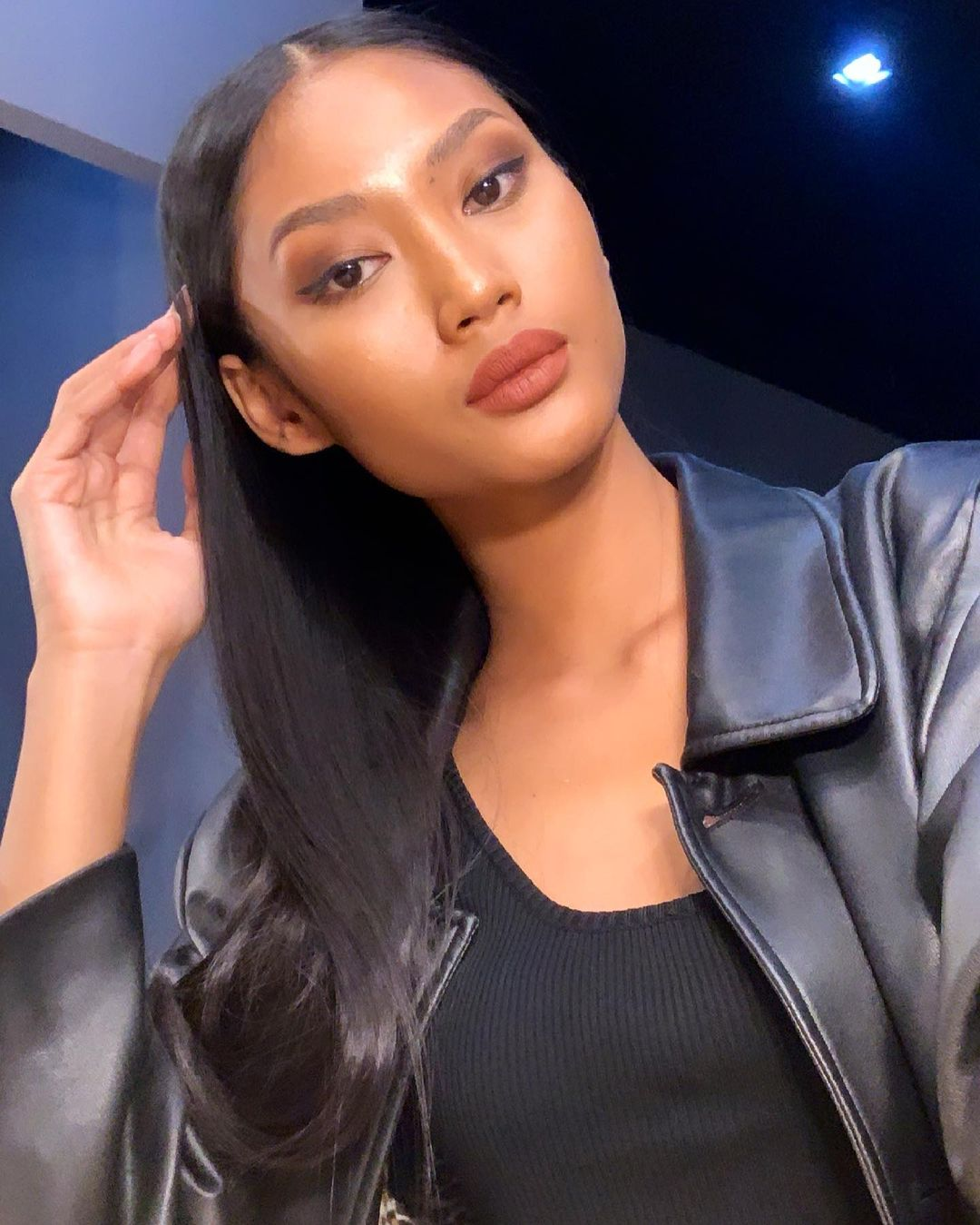 Devita Ravani, model Indonesia yang sukses tampil di Paris Fashion Week dan Milan Fashion Week
