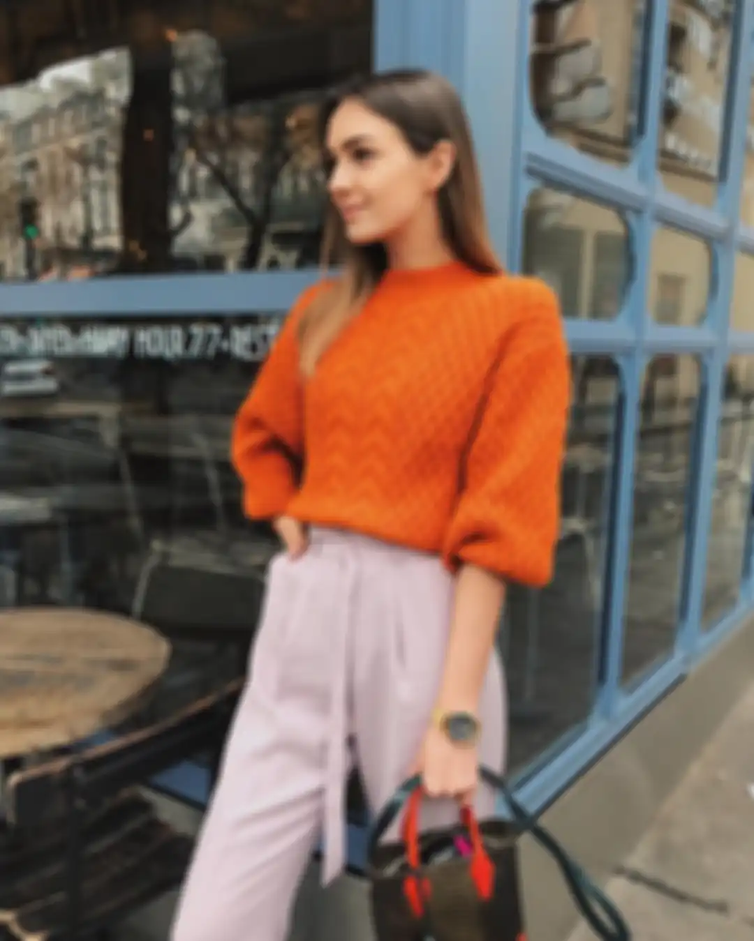 Outfit warna orange