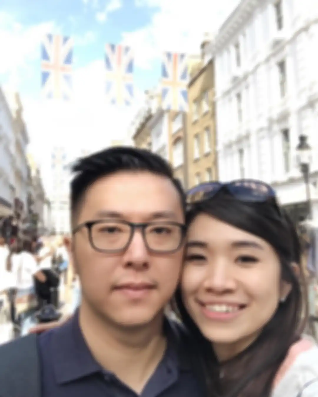 Hani bersama suami