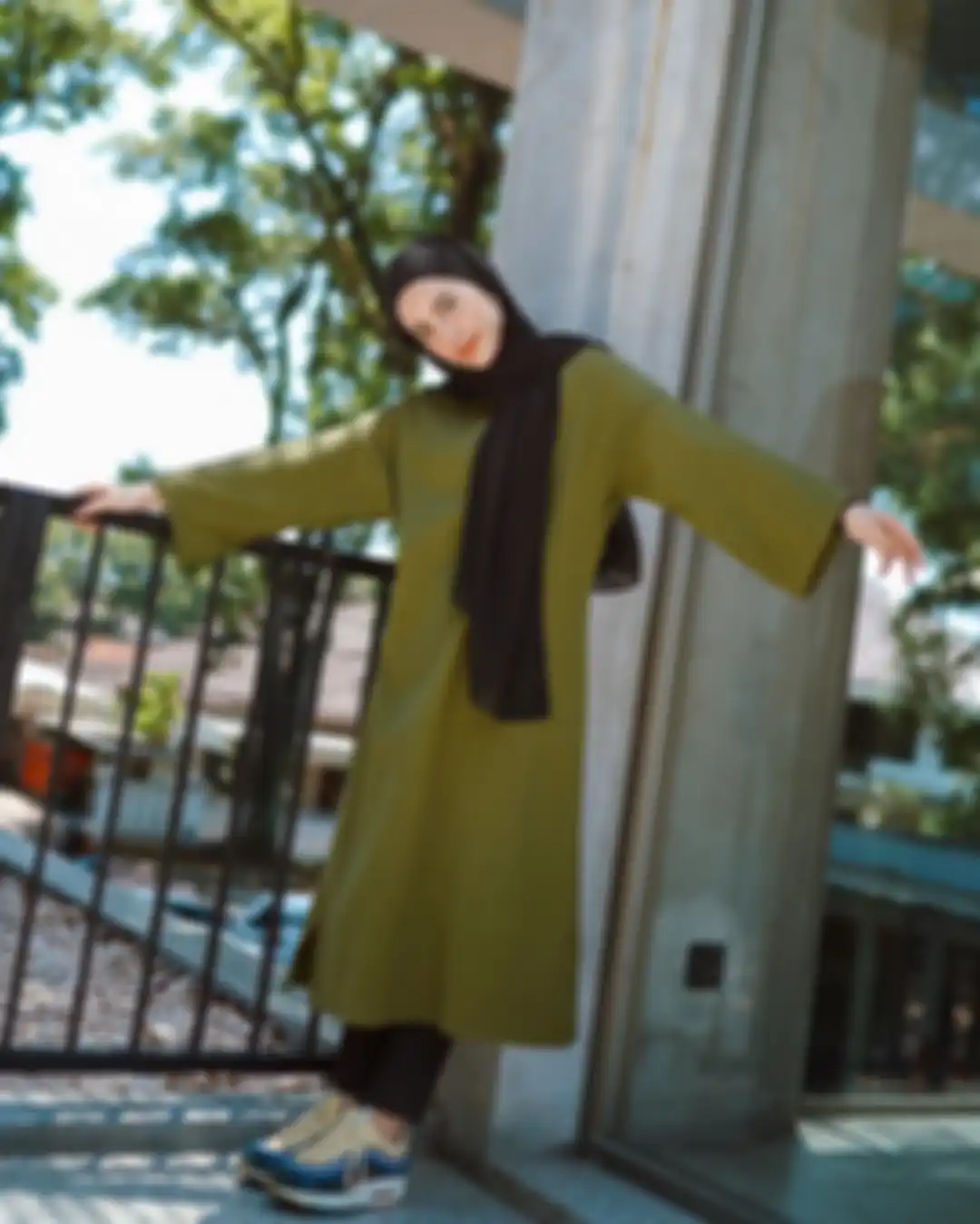 Fashion hijab warna hijau olive