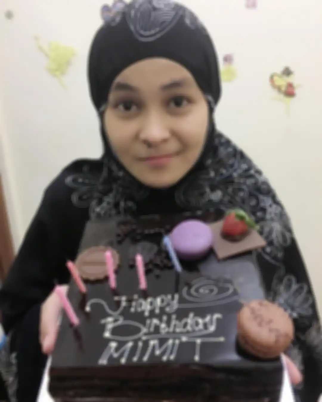 Penampilan Mitha The Virgin saat berhijab