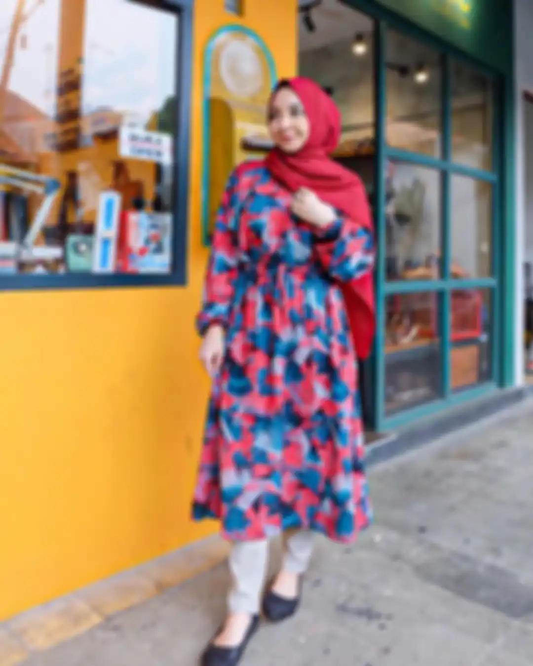 Dress hijab floral ala Nabila Bella
