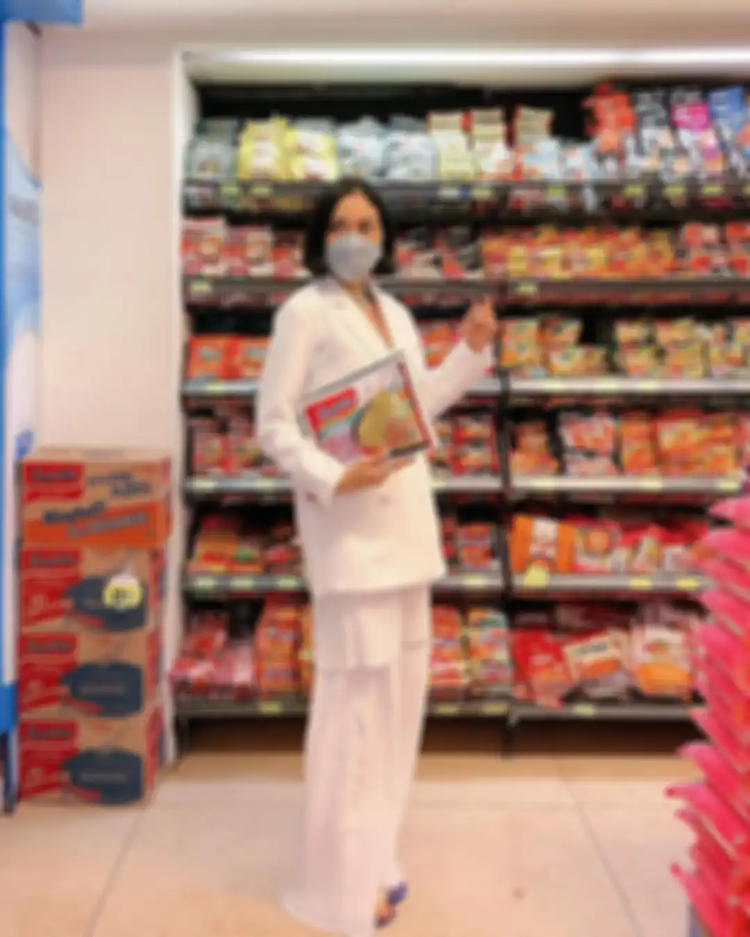Ide outfit white on white ala selebgram