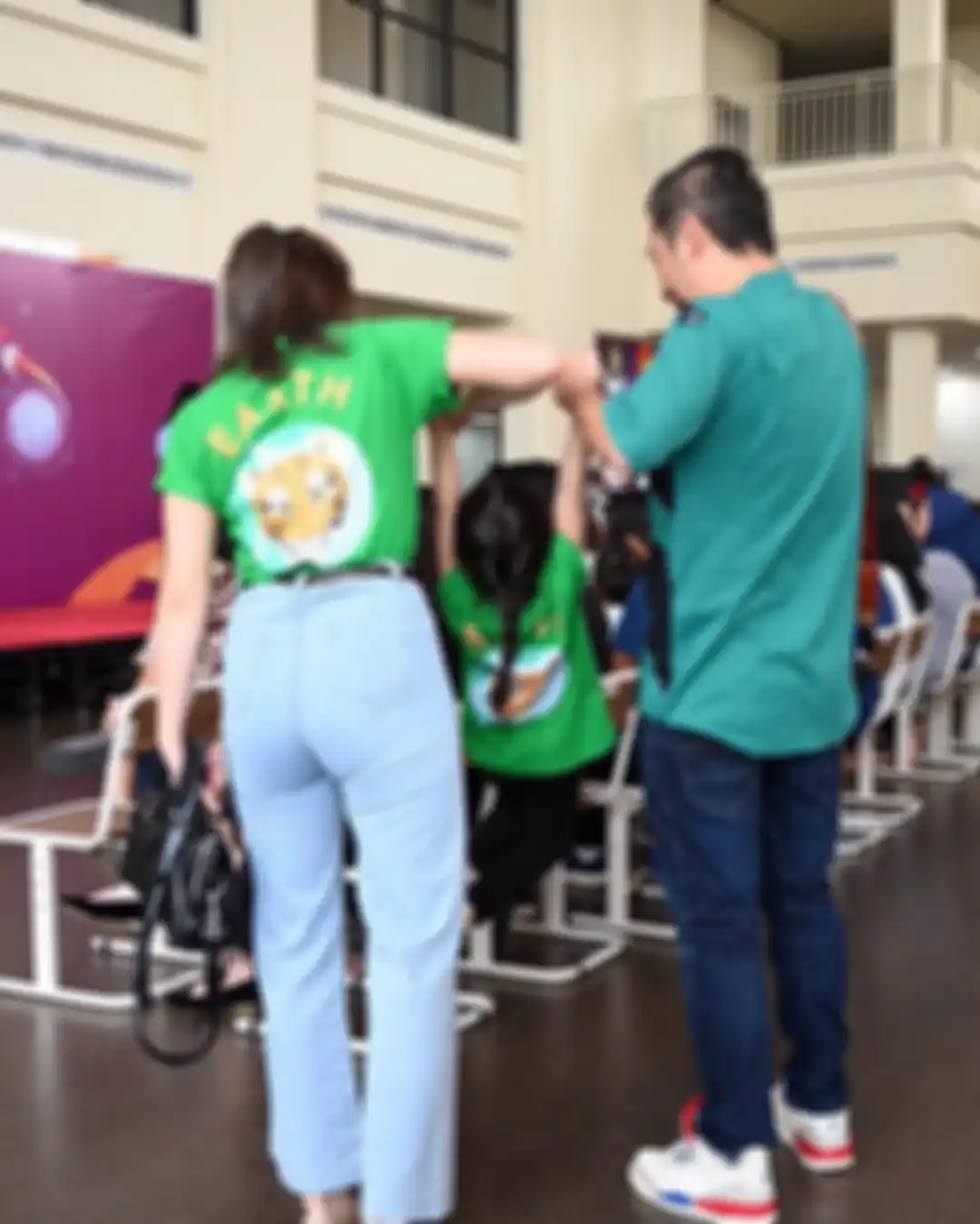 Meski sudah berpisah, rupanya ada satu foto Gisel berdua Gading Marten yang belum dihilangkan dari akun Instagram pribadi ibunda Gempi.