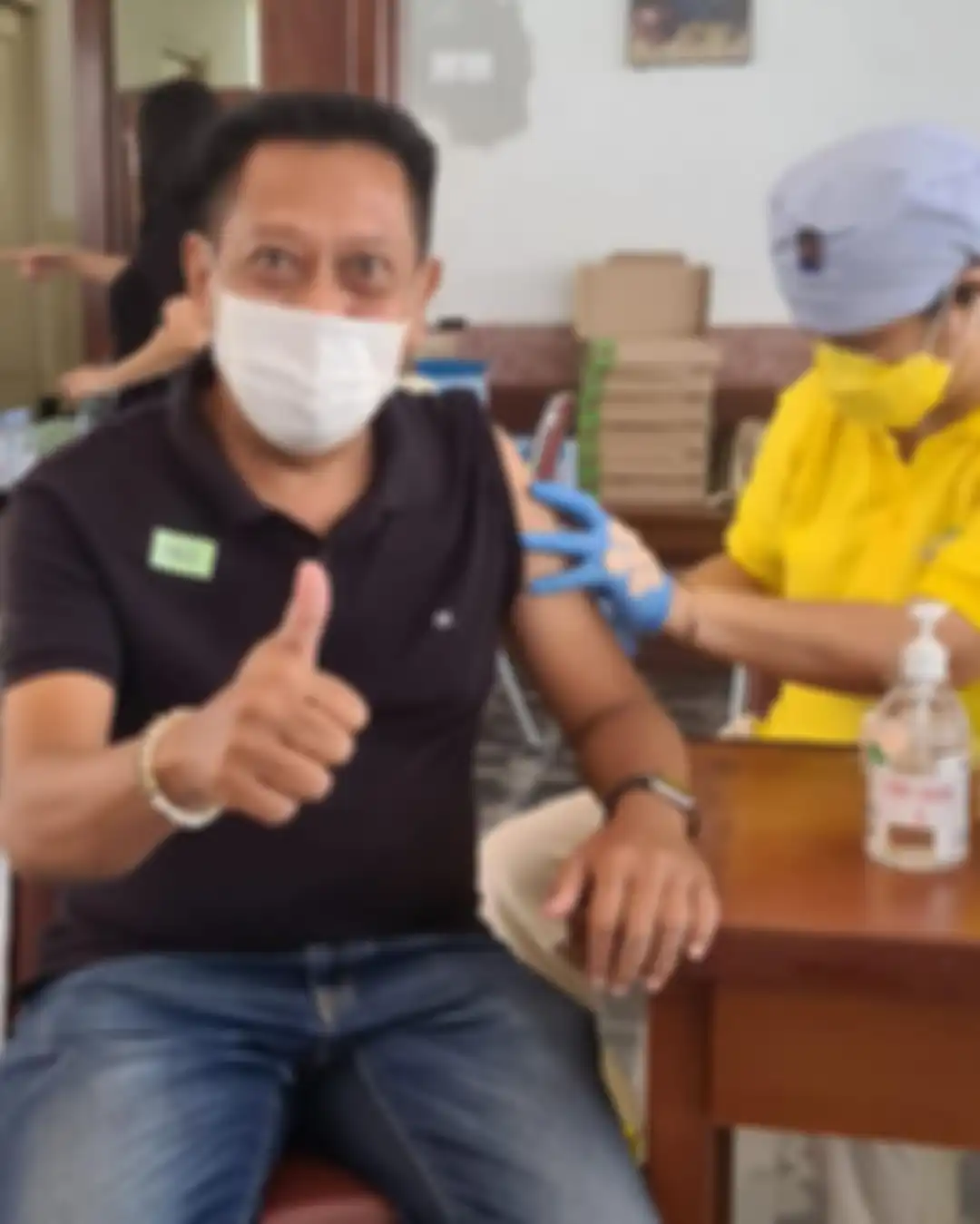 Dokter RSPON mengungkap fakta di balik tudingan vaksinasi sebabkan pendarahan otak sang komedian.
