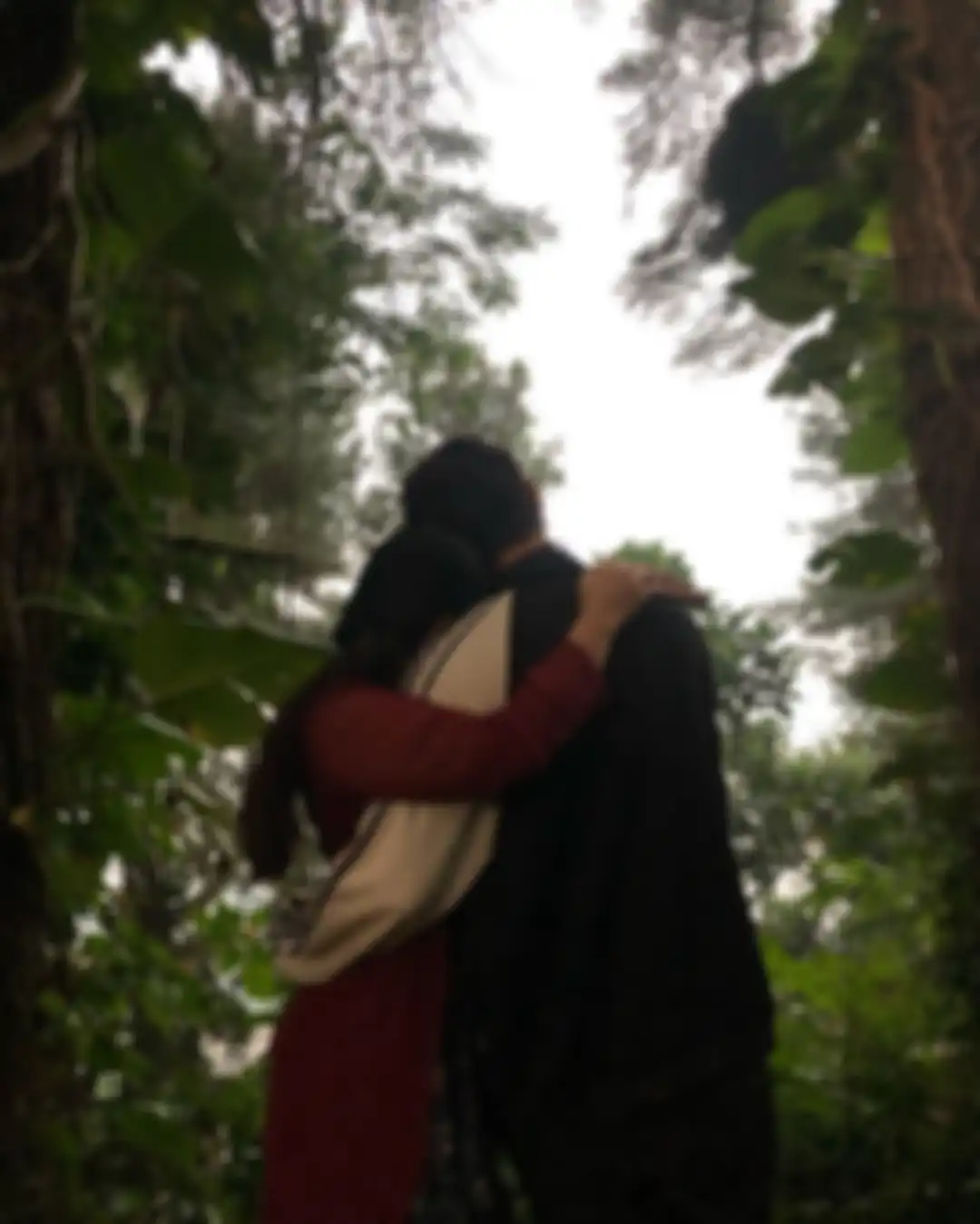 Dinda Kirana mengunggah foto bersama Naufal Samudra. Ibunda Naufal Samudra terkejut anaknya ditangkap tanpa barang bukti narkoba.