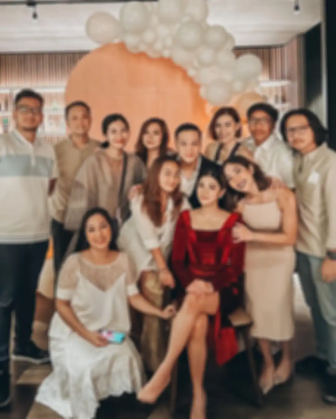 Giael mengumbar foto pesta ultah sahabatnya Naysila Mirdad. Namun, aksi Gisel bikin cemas. Pacar Naysila ikut disinggung.