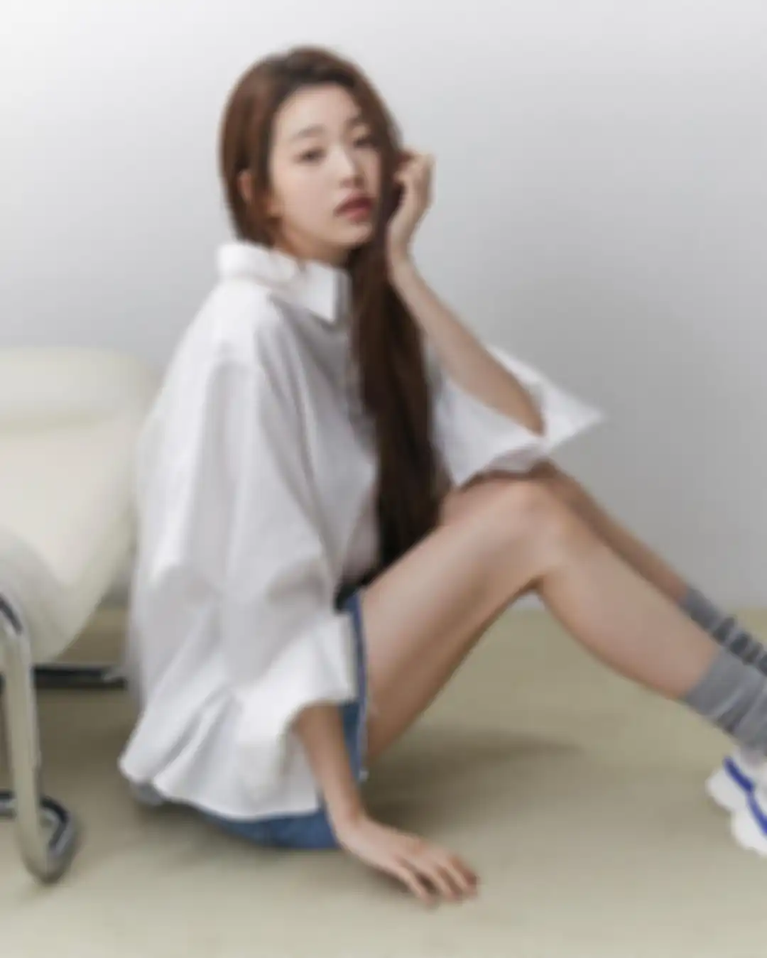 Outfit kasual Wonyoung IVE