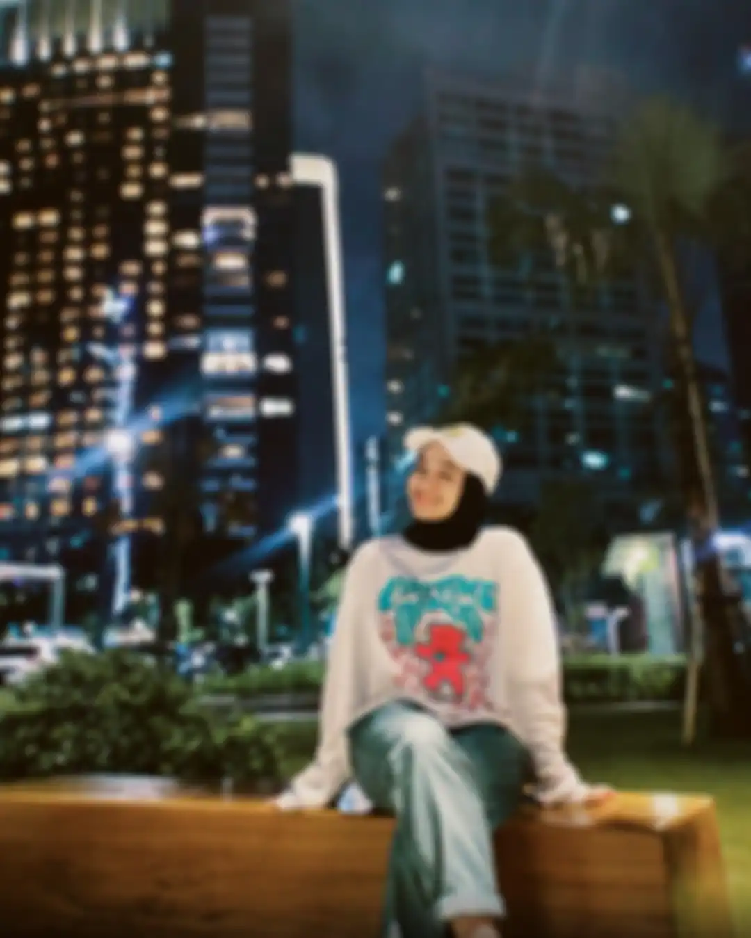 Outfit hijab tomboy ala Nabila Taqiyyah