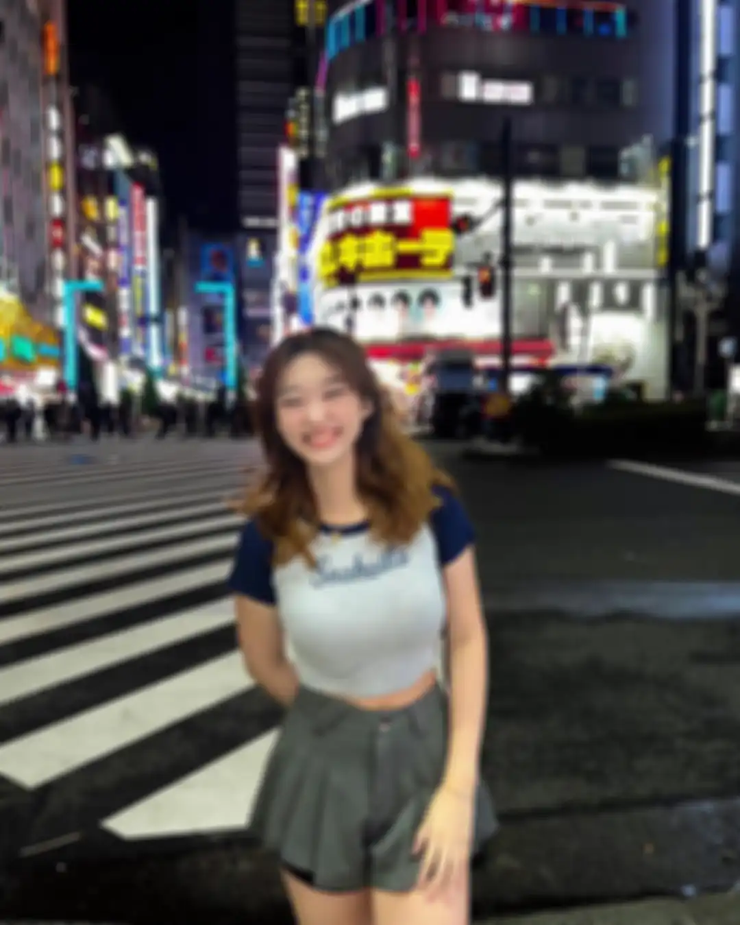 Outfit crop top Livy Renata ala Korea