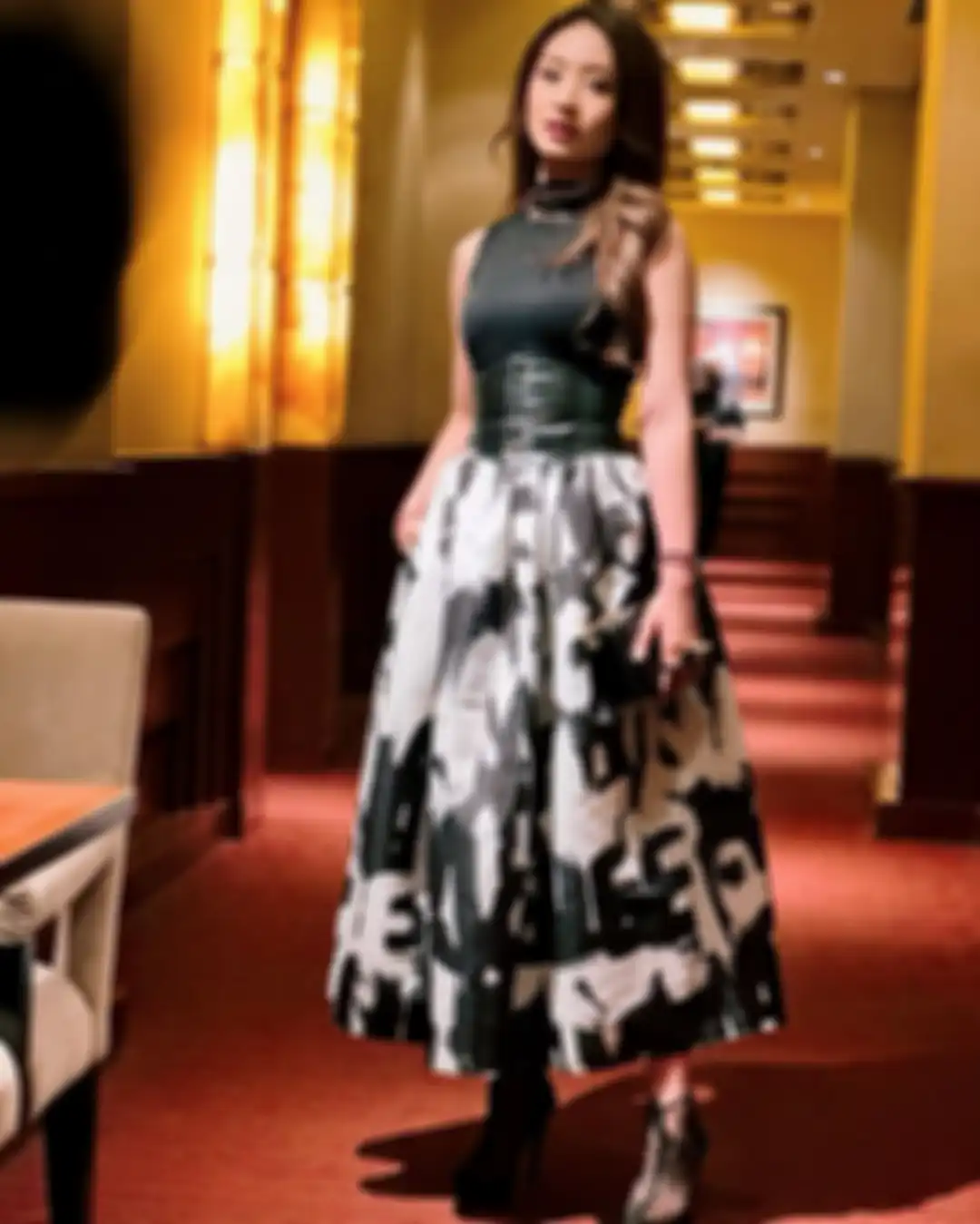 Outfit dress kondangan dari Natasha Wilona yang classy