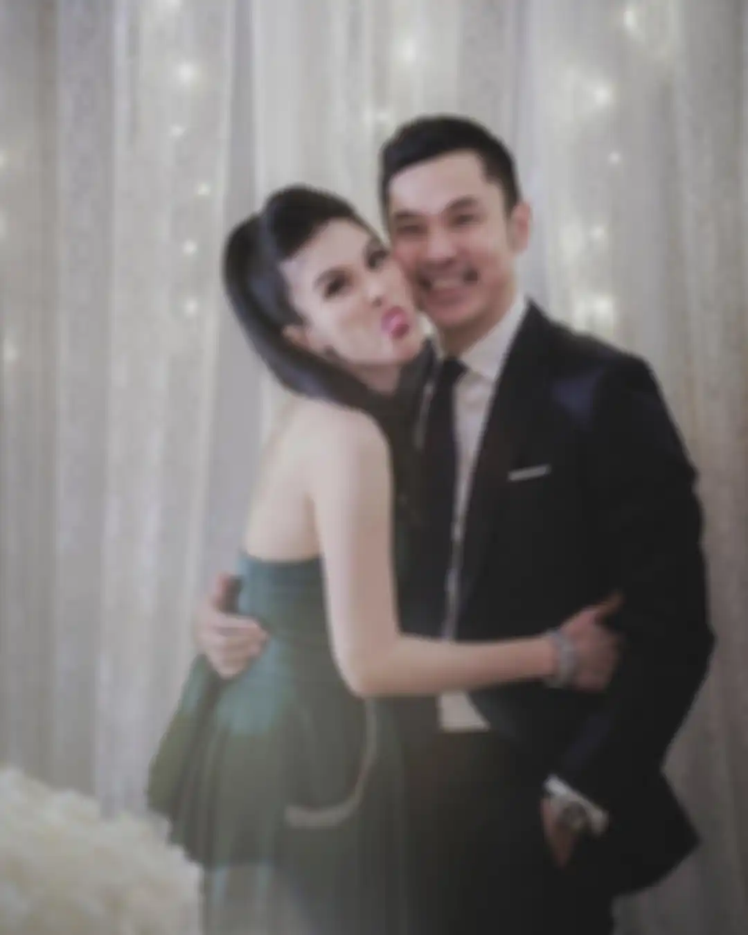 Pose Sandra Dewi jadi sorotan netizen