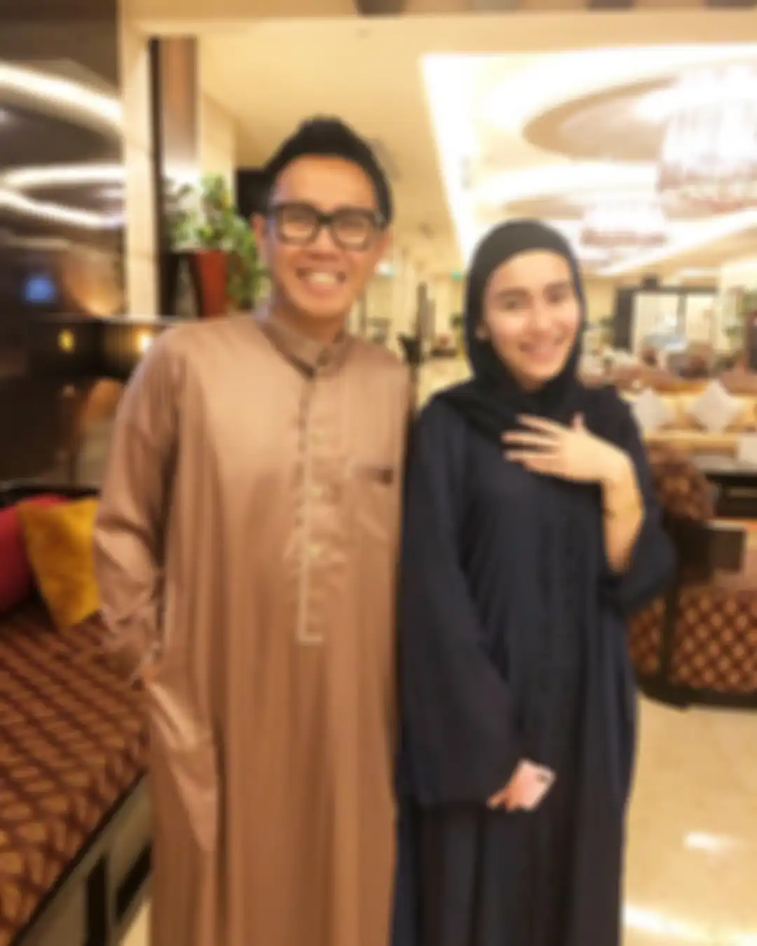 Penampilan polos Ayu Ting Ting saat umrah curi perhatian