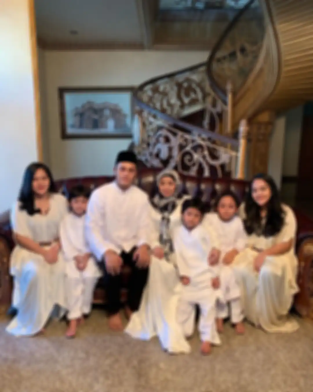 Lebaran pertama Fadel Islami dan Muzdalifah setelah resmi menjadi suami istri.
