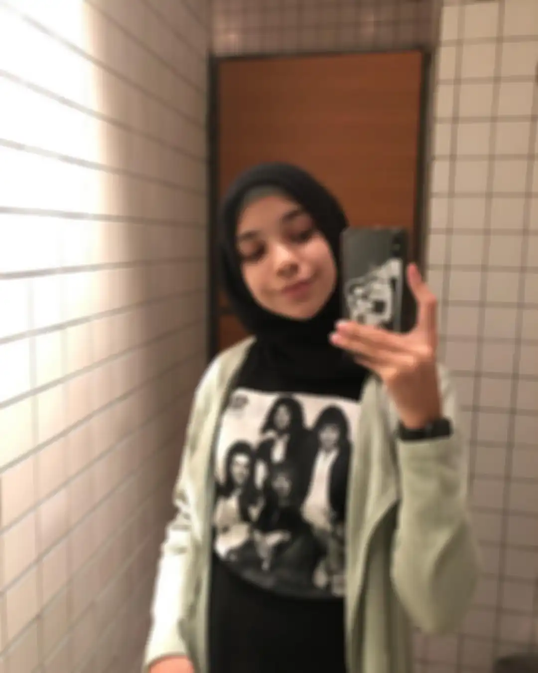 Fashion anak Ayu Azhari, Isabel Tramp