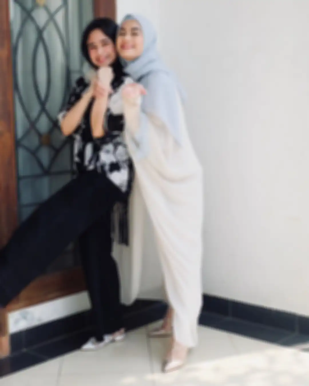 Dinda Hauw