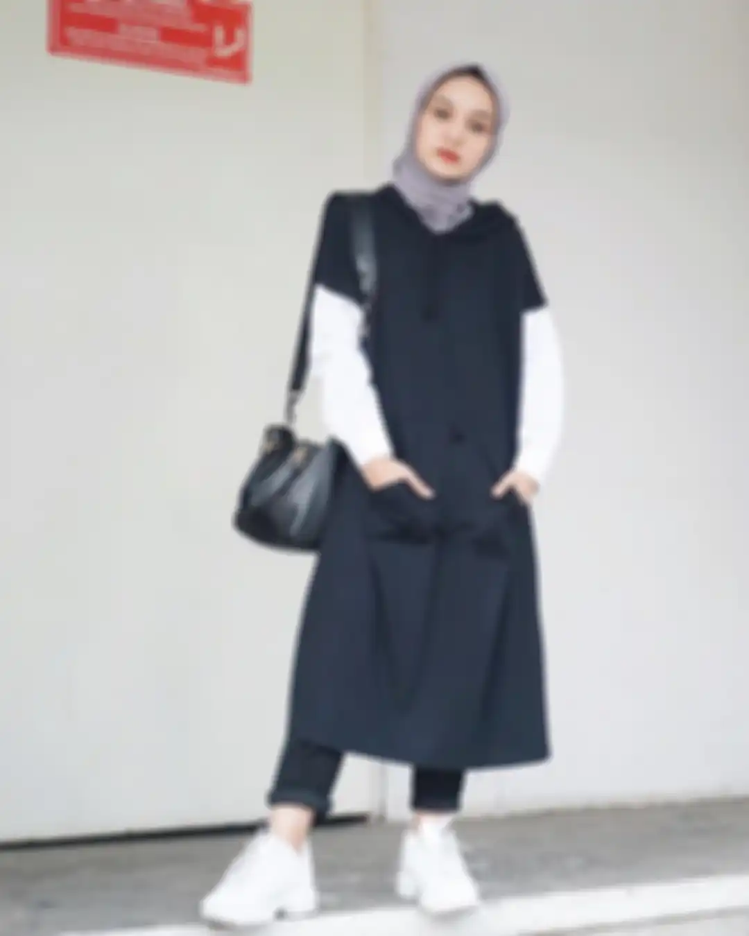 Tunik hijab navy buat lebaran