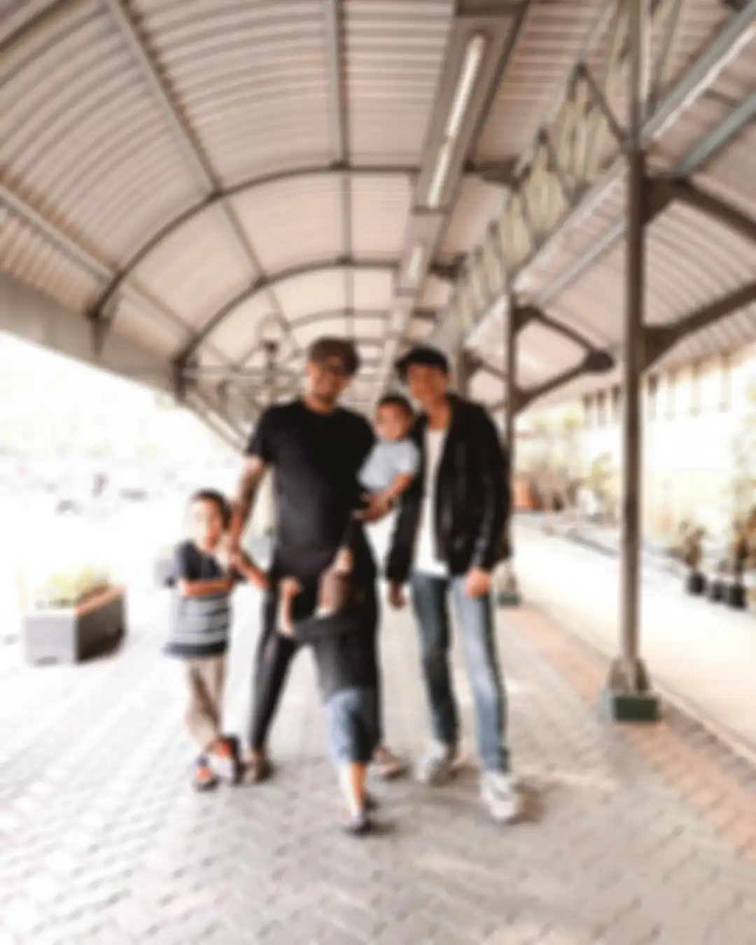 Anak Enno Lerian juga kompak sama Papa sambungnya