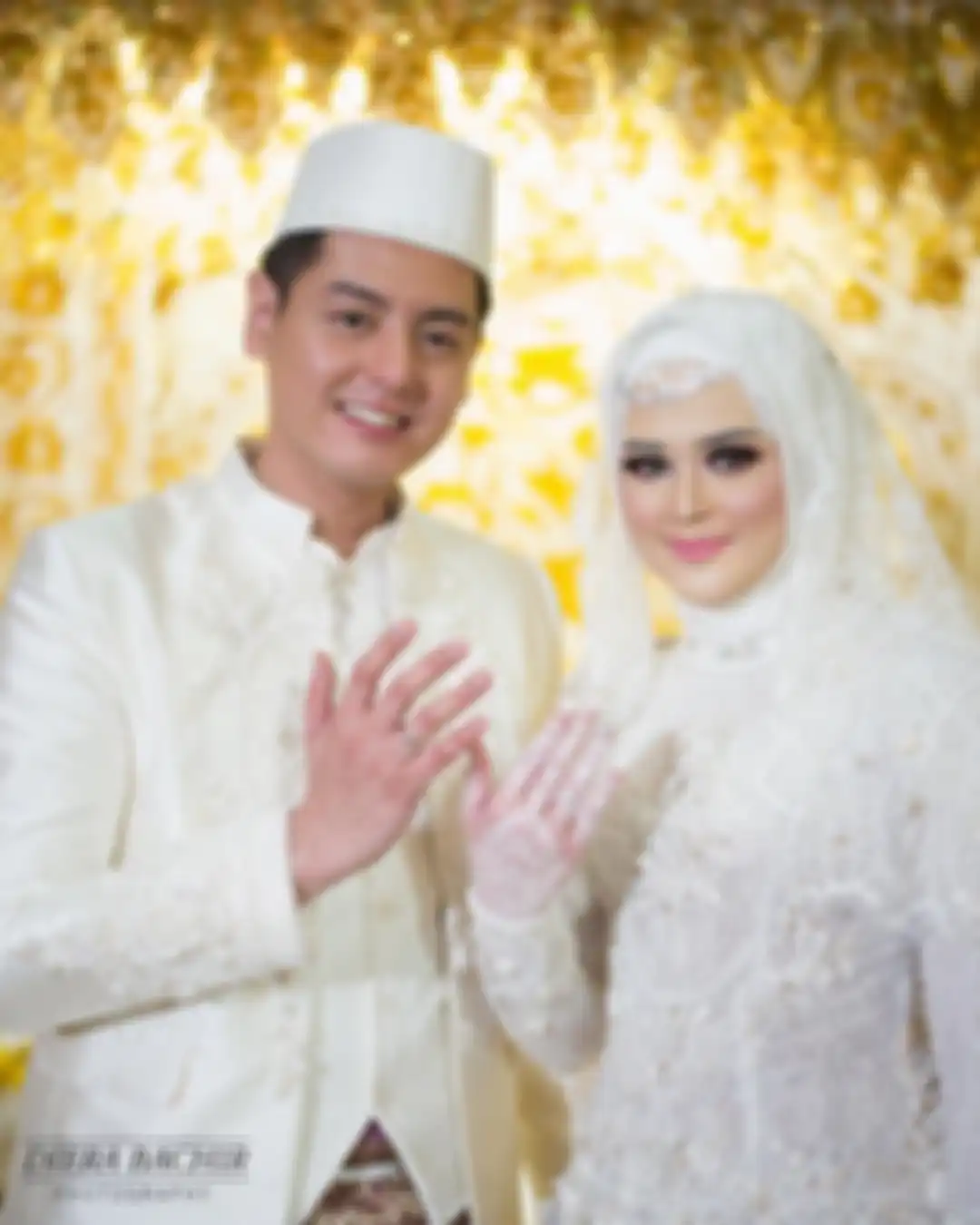 Cut Meyriska dan Roger Danuarta resmi menikah