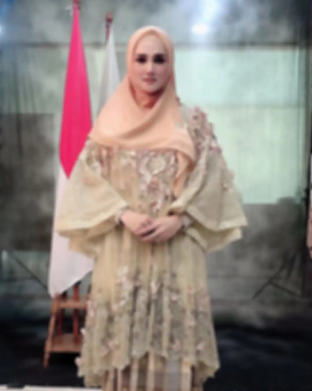 Tampilan Mulan Jameela saat pelantikan DPR