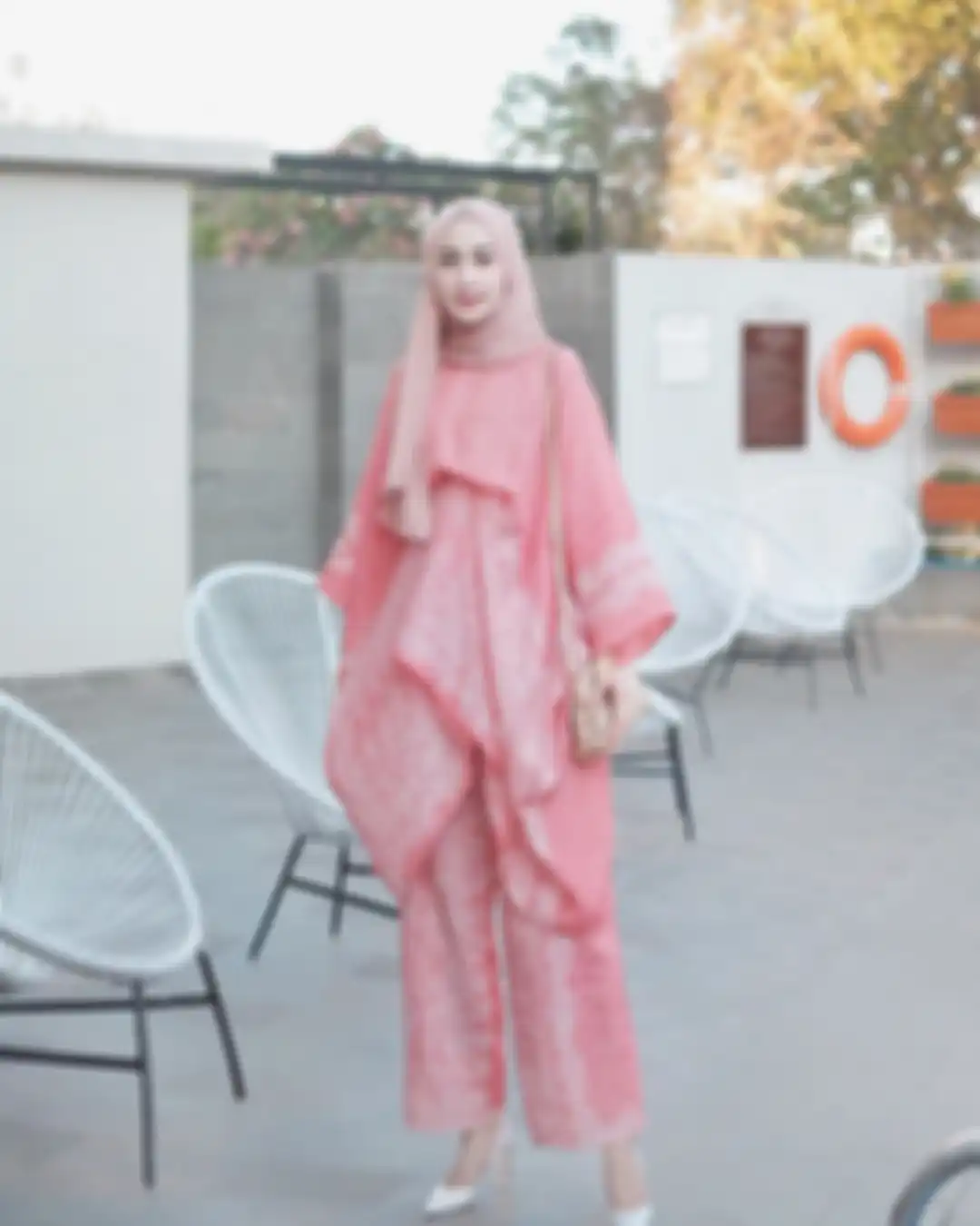 Fashion hijab kondangan dengan celana