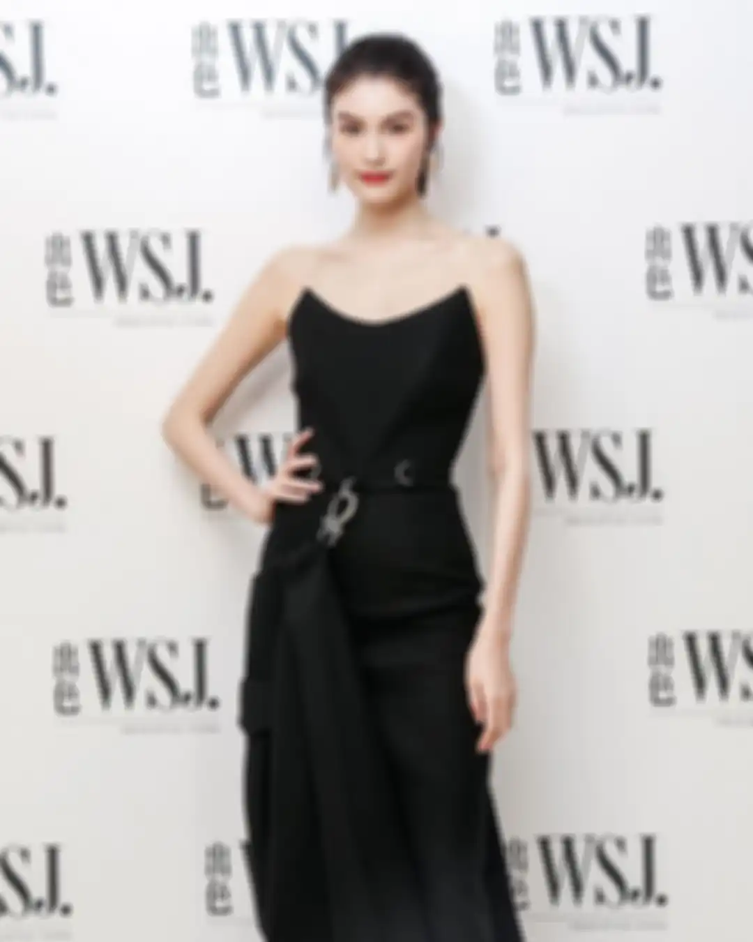 Model Tiongkok Sui He  
