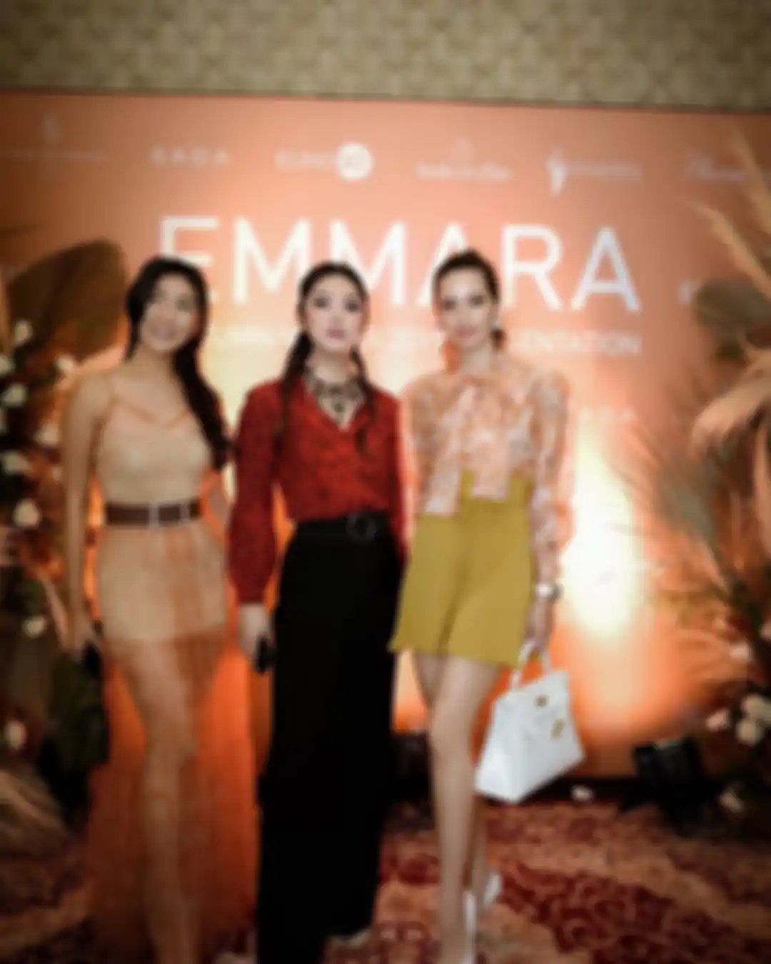 Penampilan Nia Ramadhani