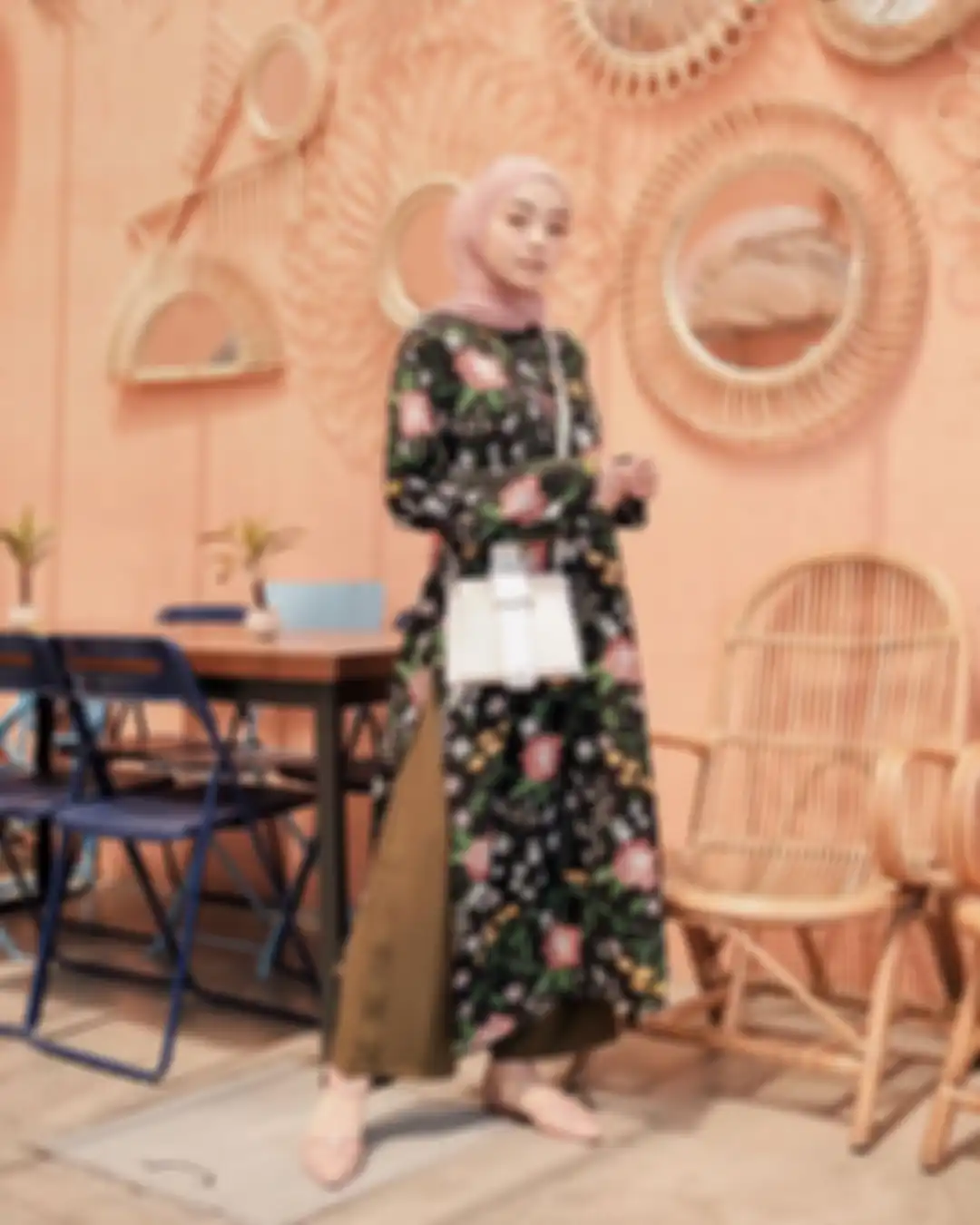 OOTD hijab floral ala selebgram Meirani Amalia