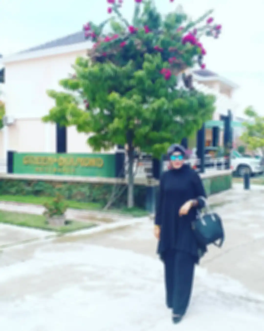 Atha mantan istri Raul Lemos 