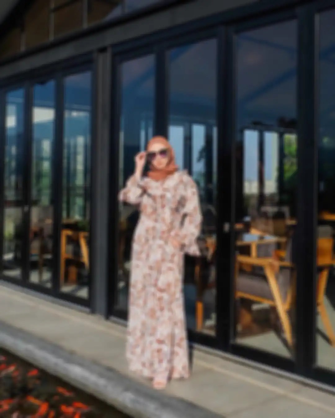 Dress hijab floral ala Nabila Bella