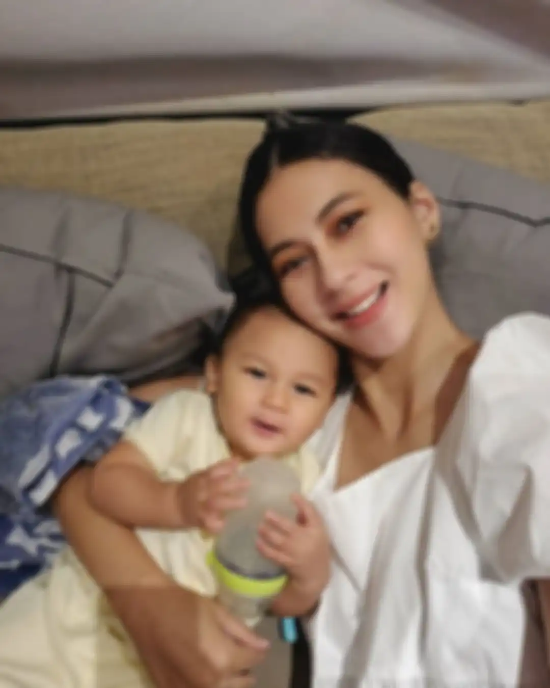 Foto Paula Verhoeven saat selfie bersama Kiano Tiger Wong