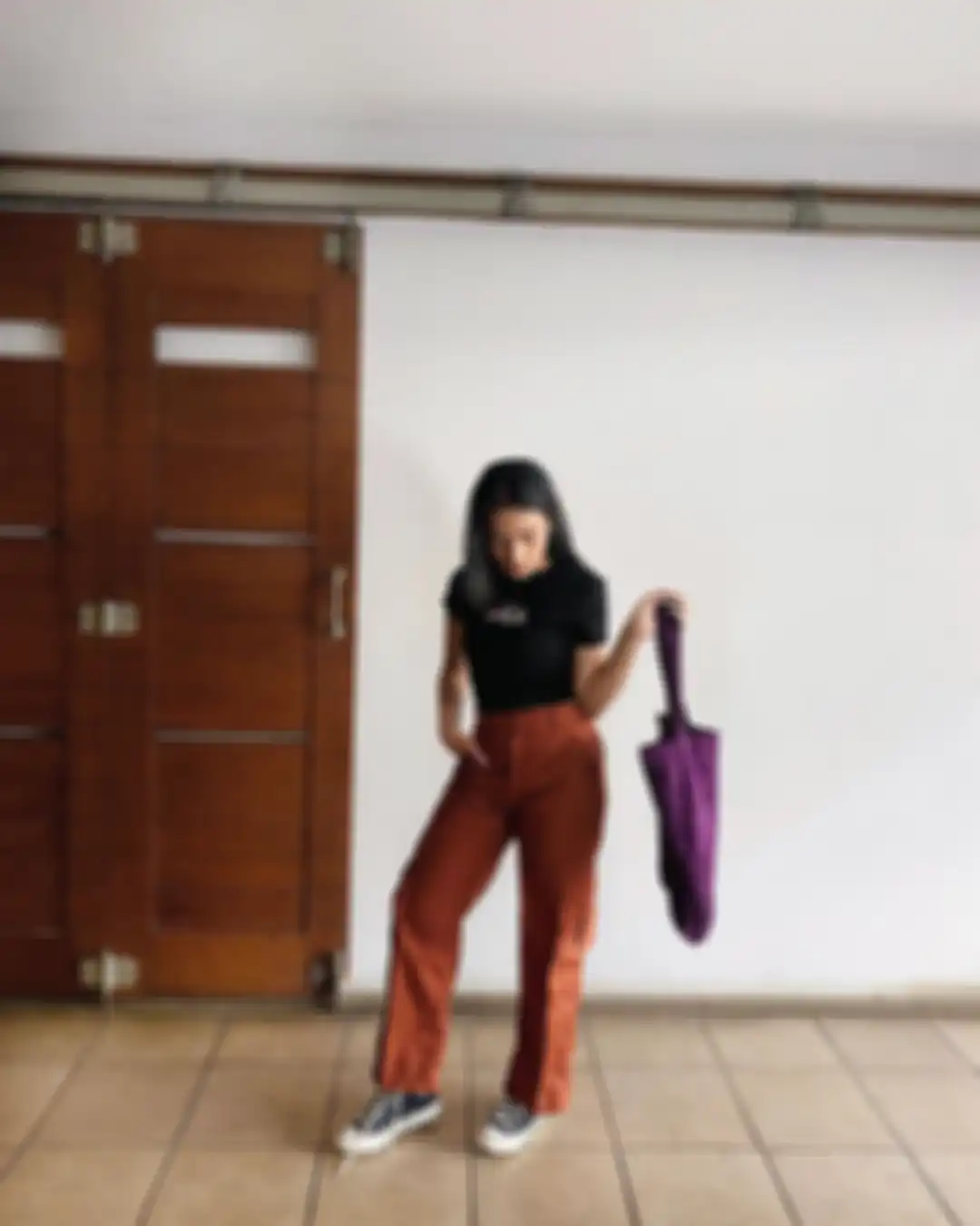 Outfit hitam ala Kaneishia Yusuf, putri bungsu Dede Yusuf