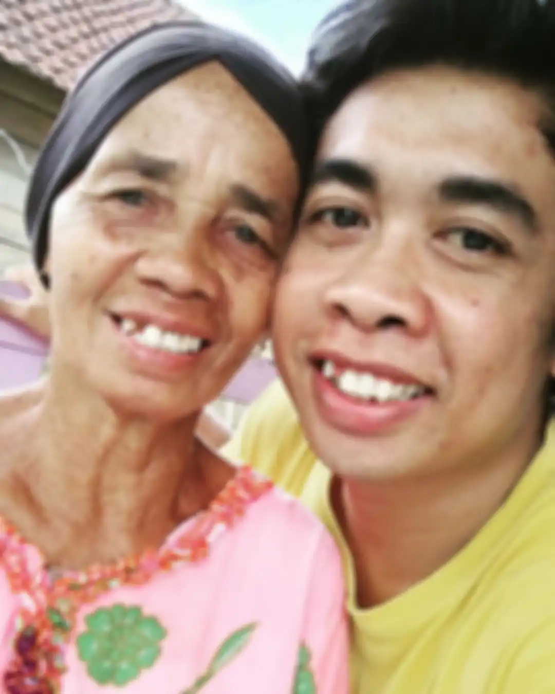 Mimi Peri bersama sang ibunda 